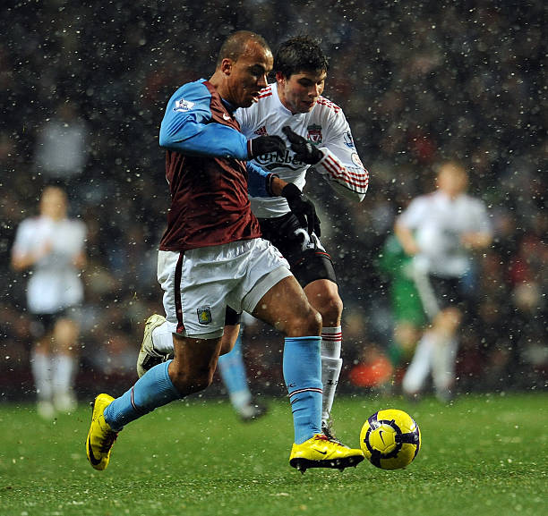 扮演至关重 扮演至关重